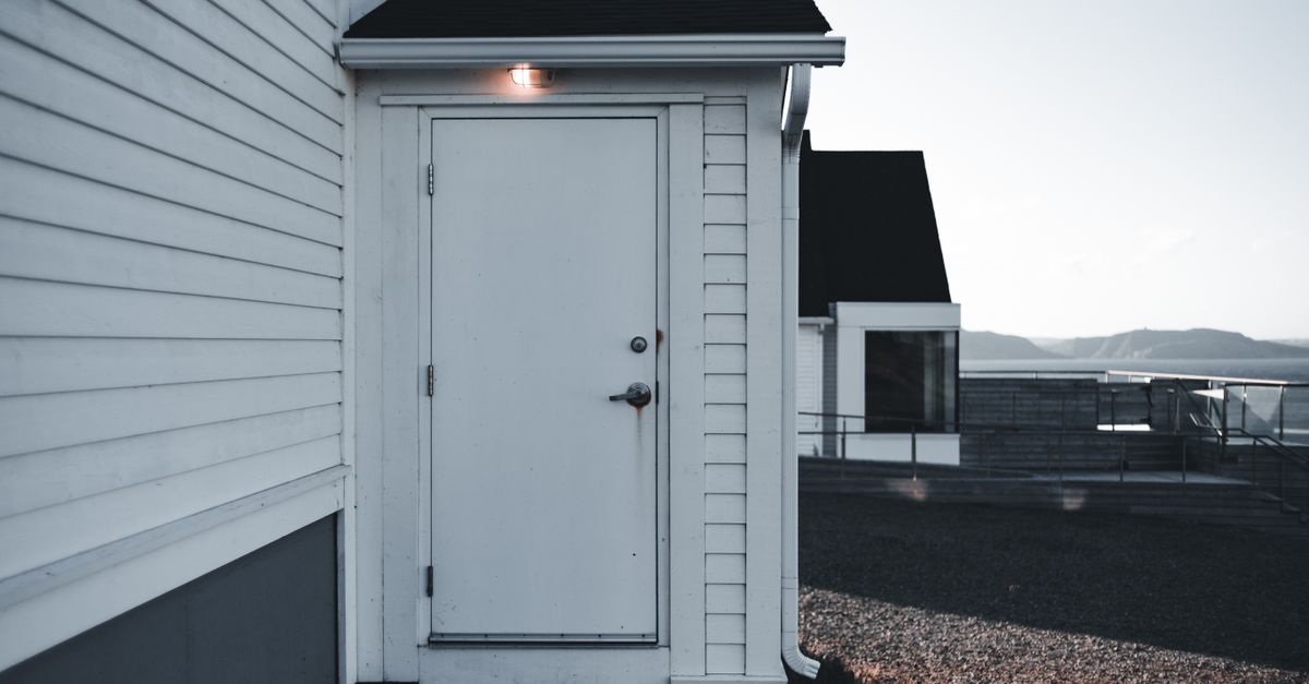 Emergency House Lockout Service — Top Locksmith Pro