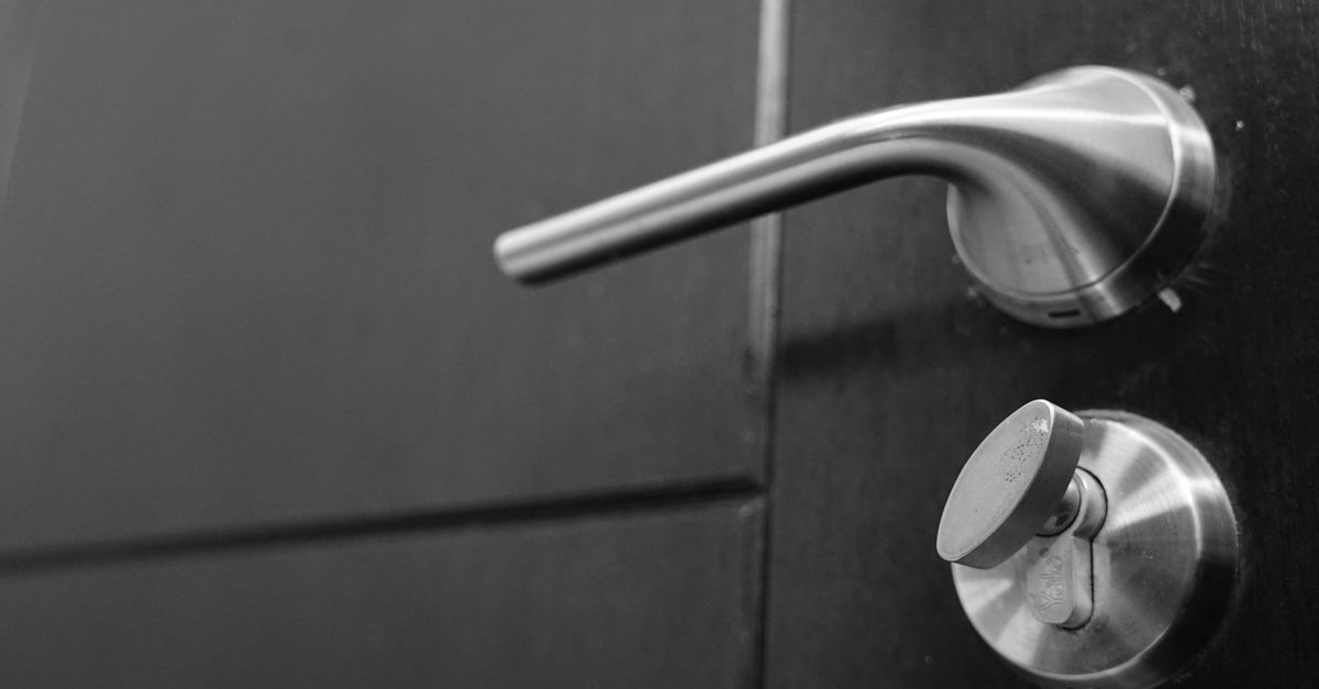 Door Knob Lock Replacement — Top Locksmith Pro