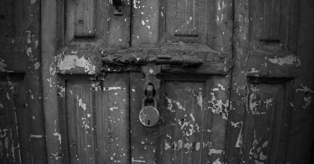home security lock door — Top Locksmith Pro